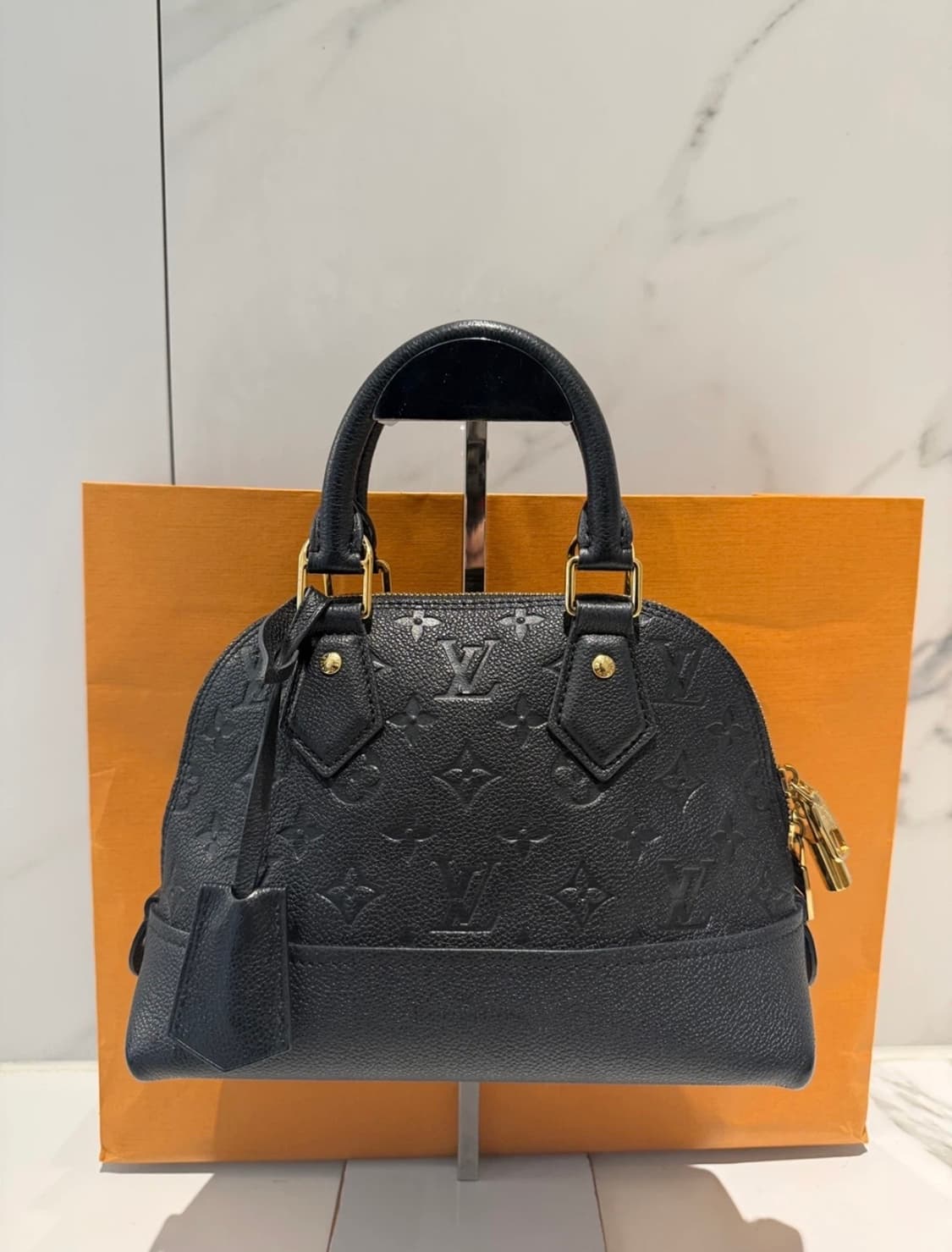 루이비통 알마bb 앙프렝뜨 블랙 상품이미지1