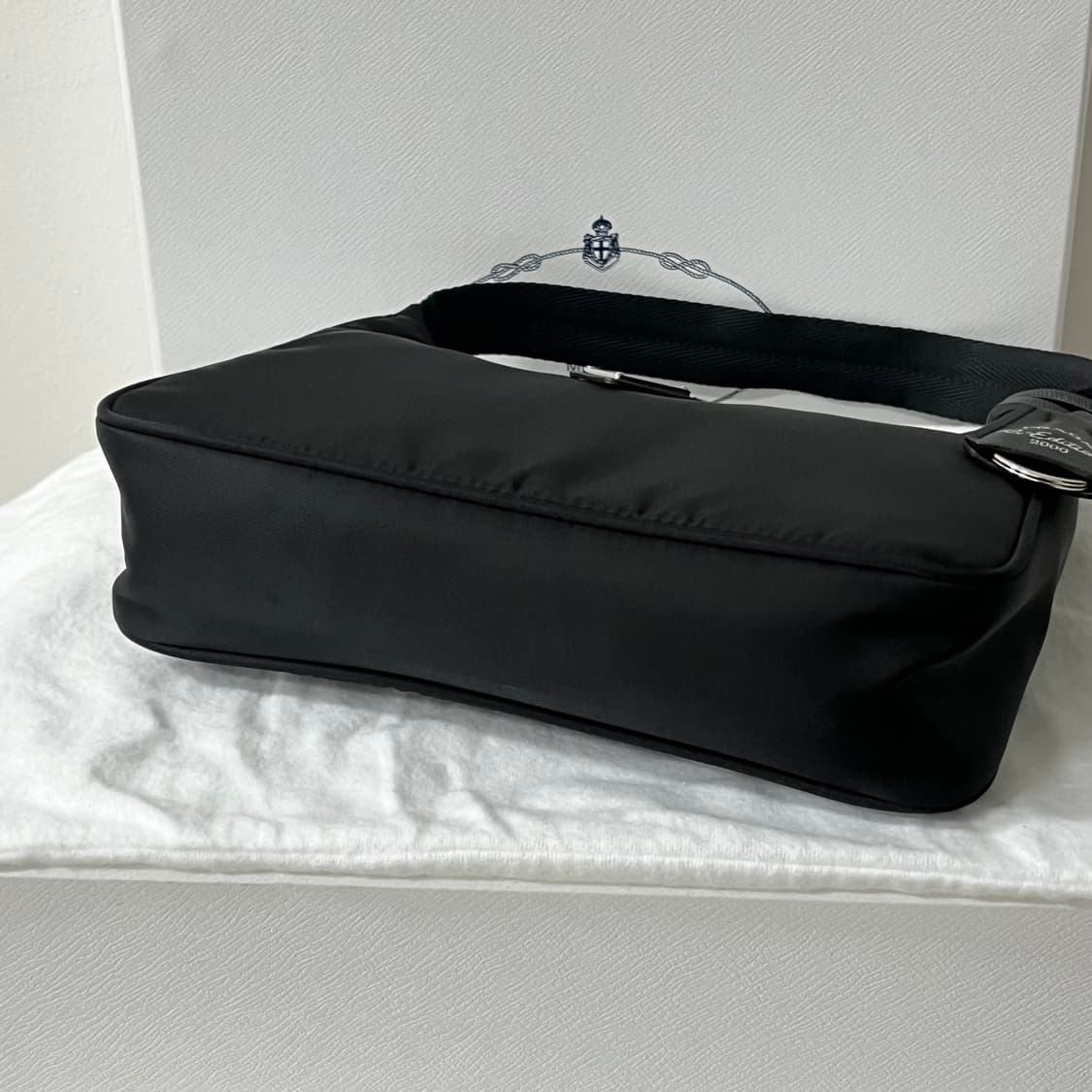 [S급/풀박스] 프라다 2000 리에디션 테수토 호보백 가방 블랙 상품이미지7