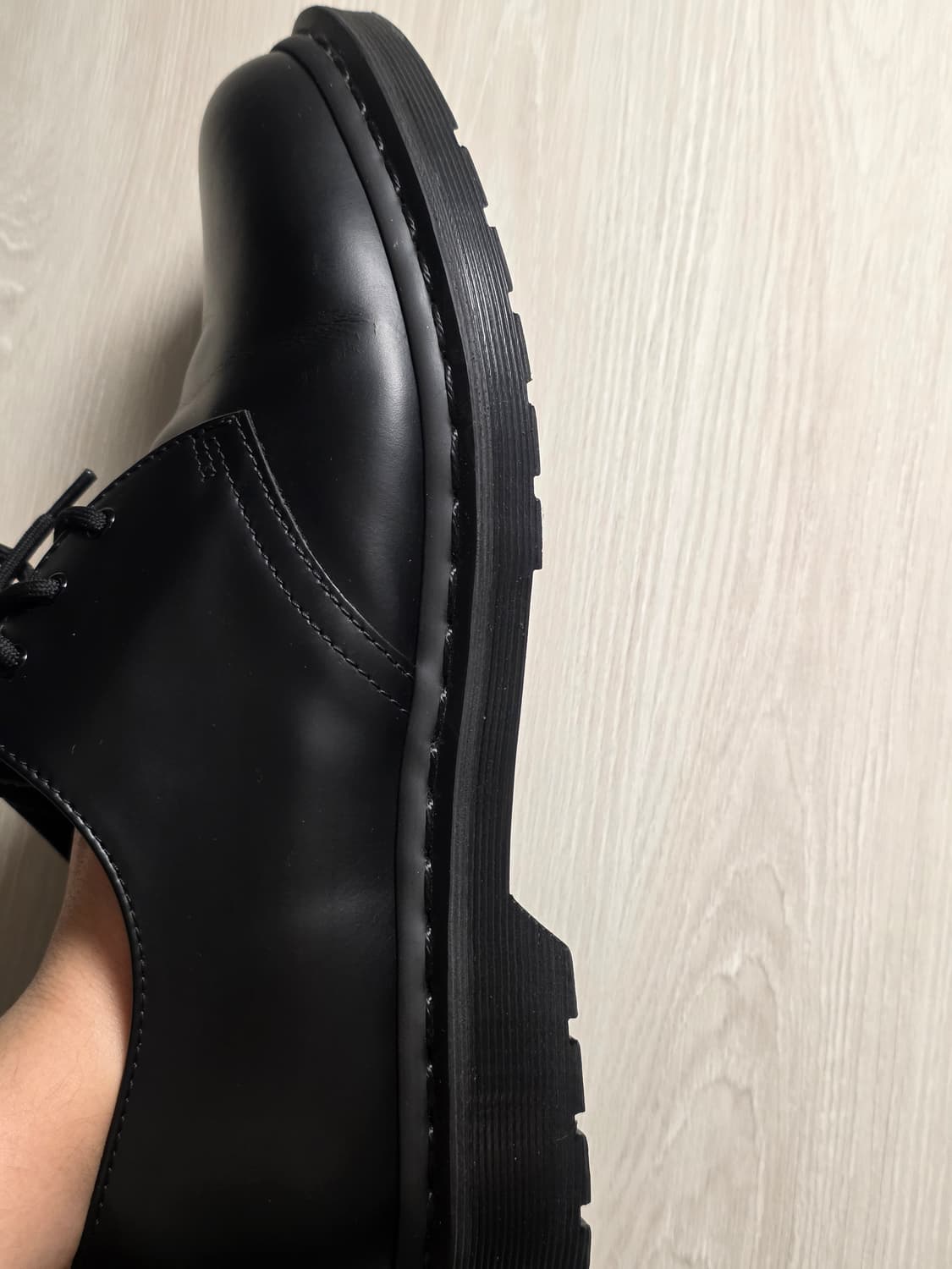 닥터마틴 1461 3홀 모노 블랙 상품이미지6