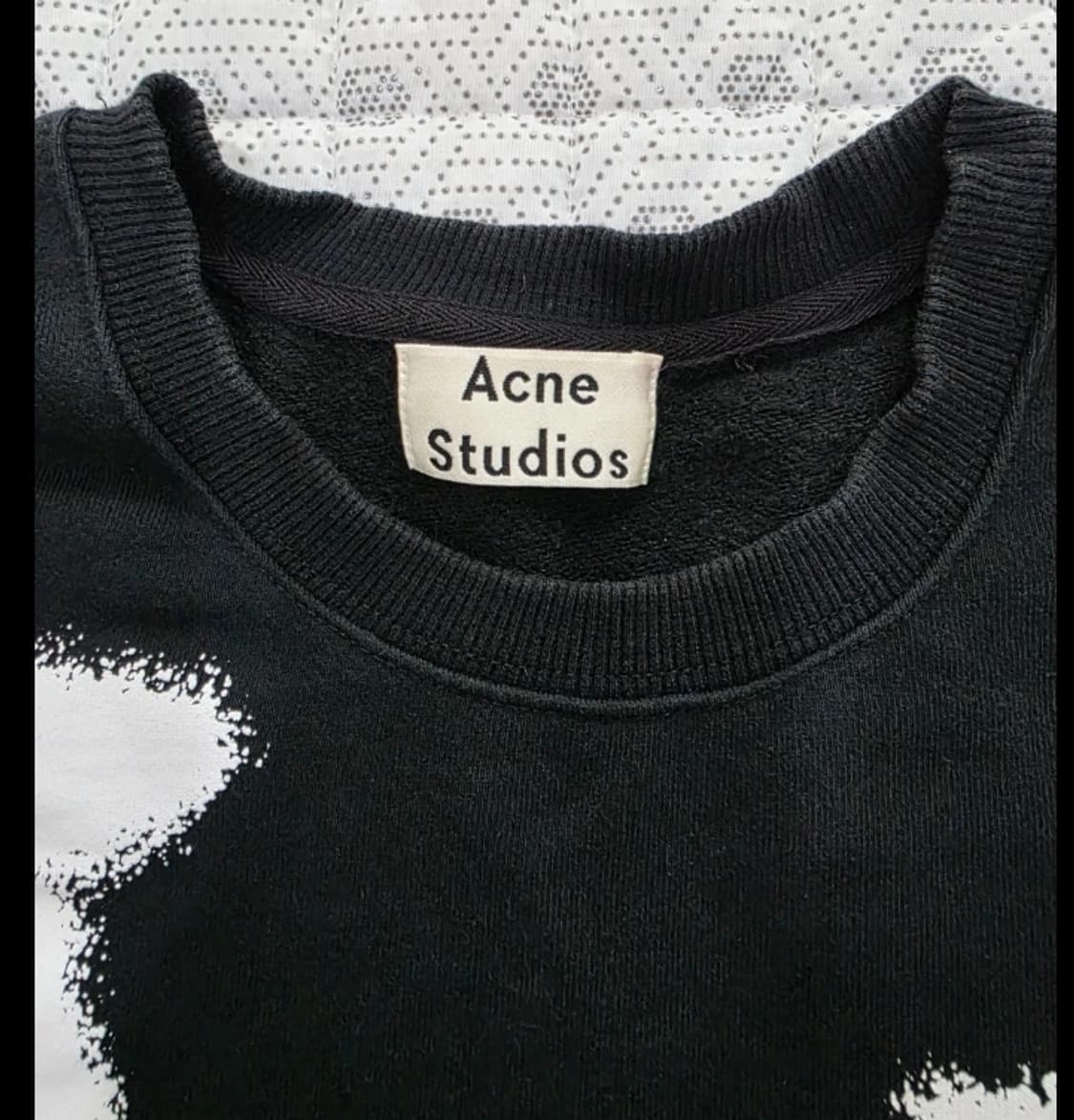 아크네 스튜디오 별 패턴 맨투맨 100 상품이미지6