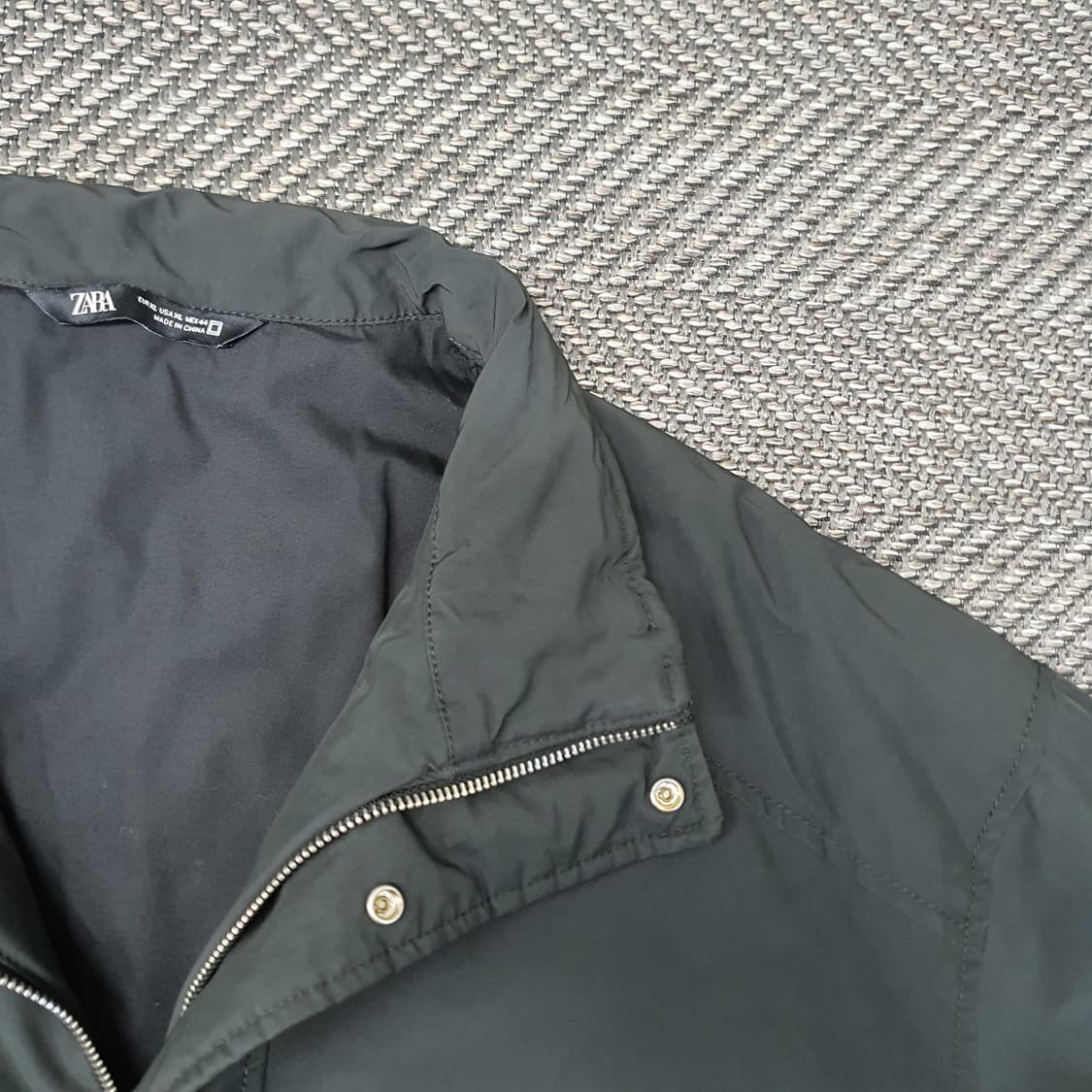 자라 하이테크 봄버점퍼 남자105 상품이미지4