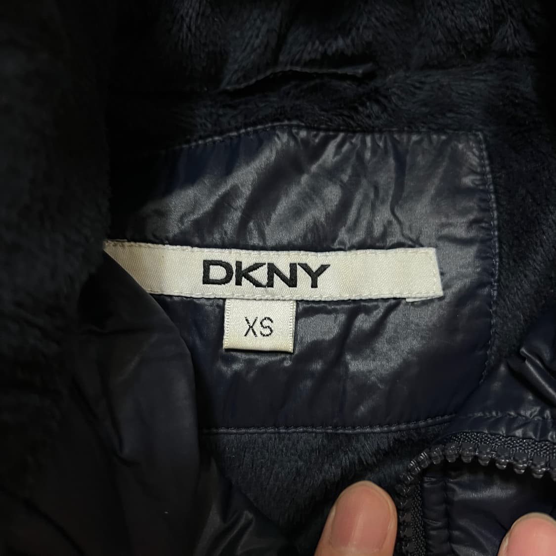 DKNY 도나카란 여성 프리미엄 후드 롱패딩 XS/85  상품이미지4