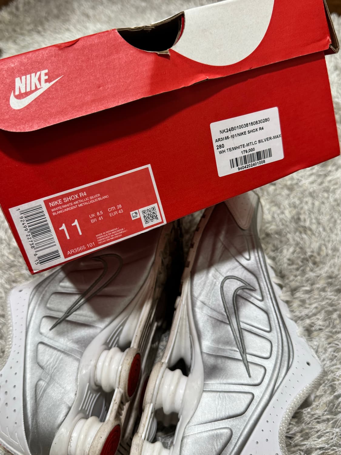나이키 샥스 R4 화이트 280 상품이미지6