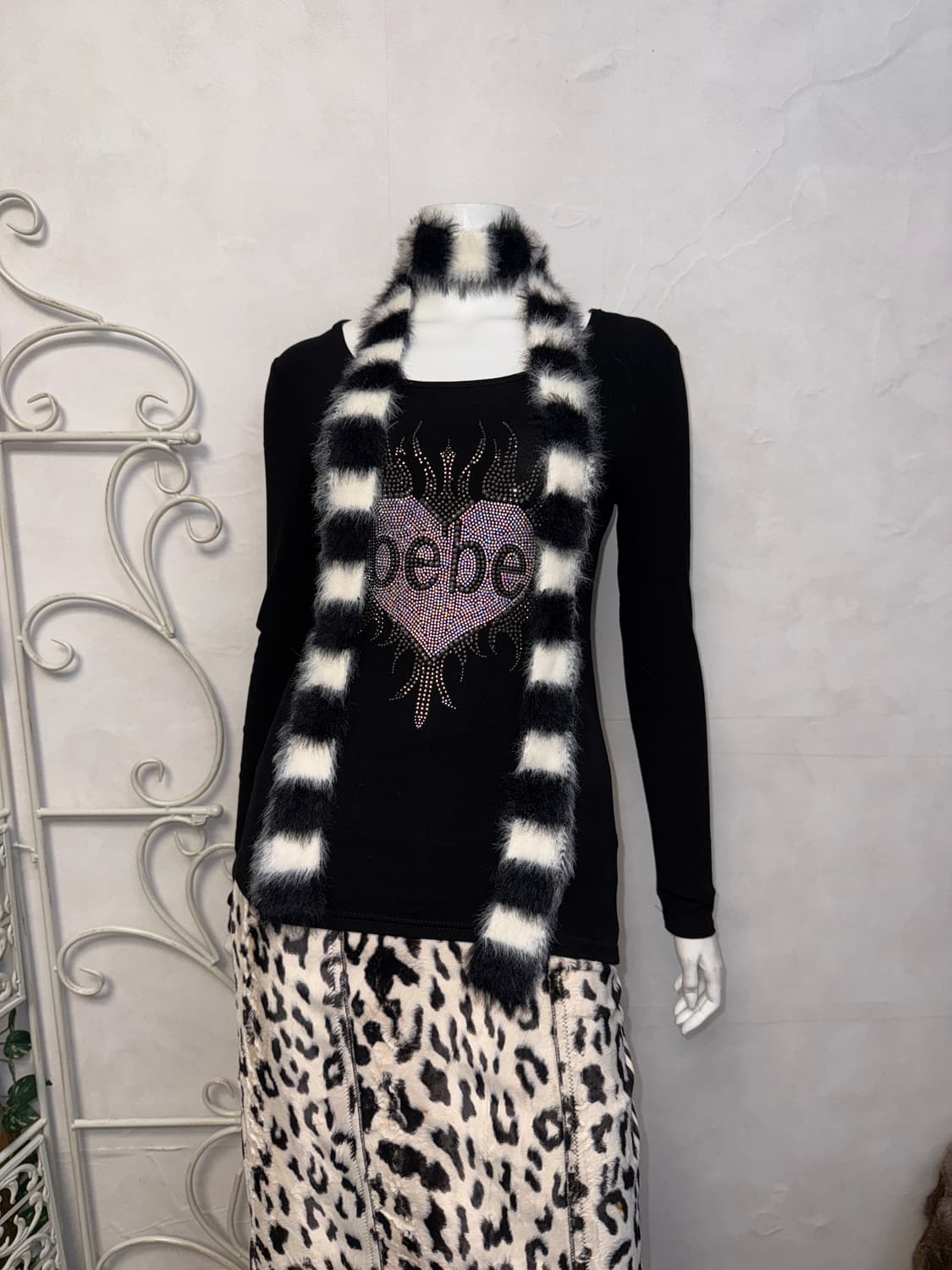 Black flame heart cubic long sleeve 상품이미지1