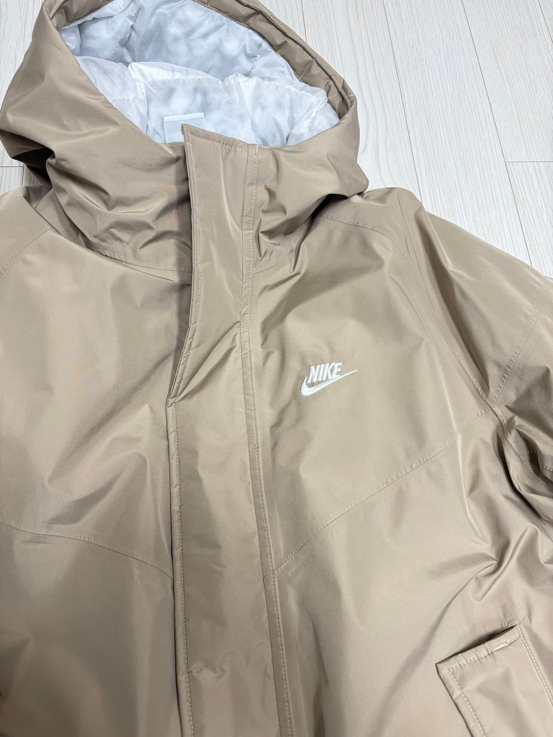 나이키 고어텍스 패딩 M 상품이미지3