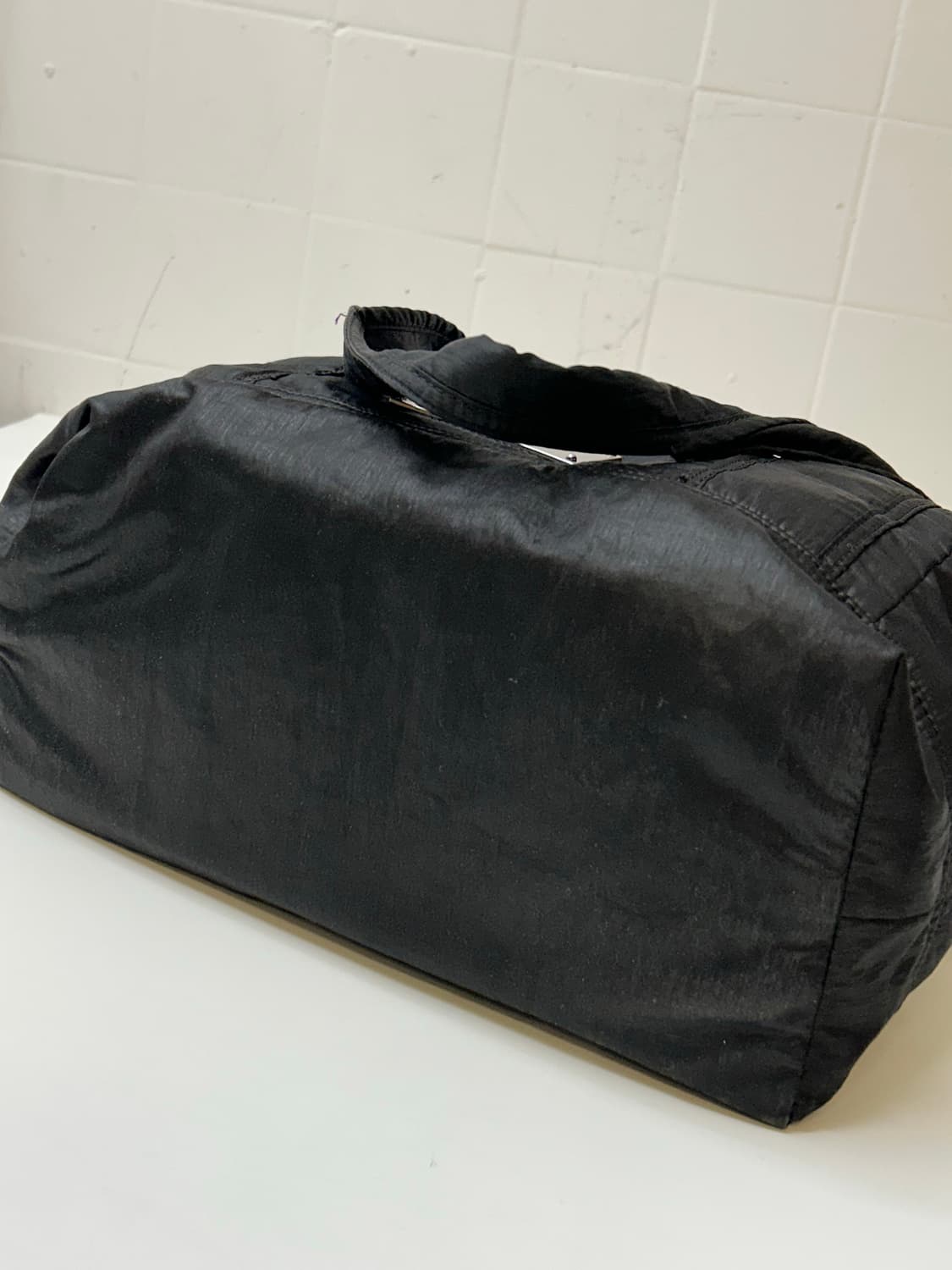 Matin Kim 마뗑킴 나일론 블랙 빅백 상품이미지4