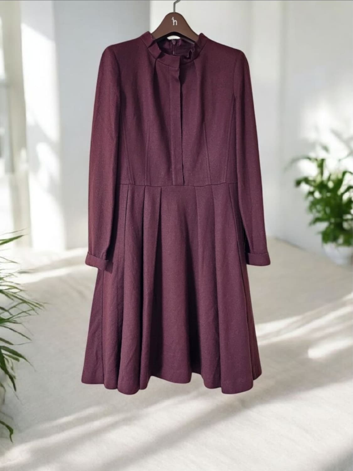 헤지스레이디스 버건디 하이넥 벨티드 울 미디 원피스 55 55(1/2) 상품이미지2