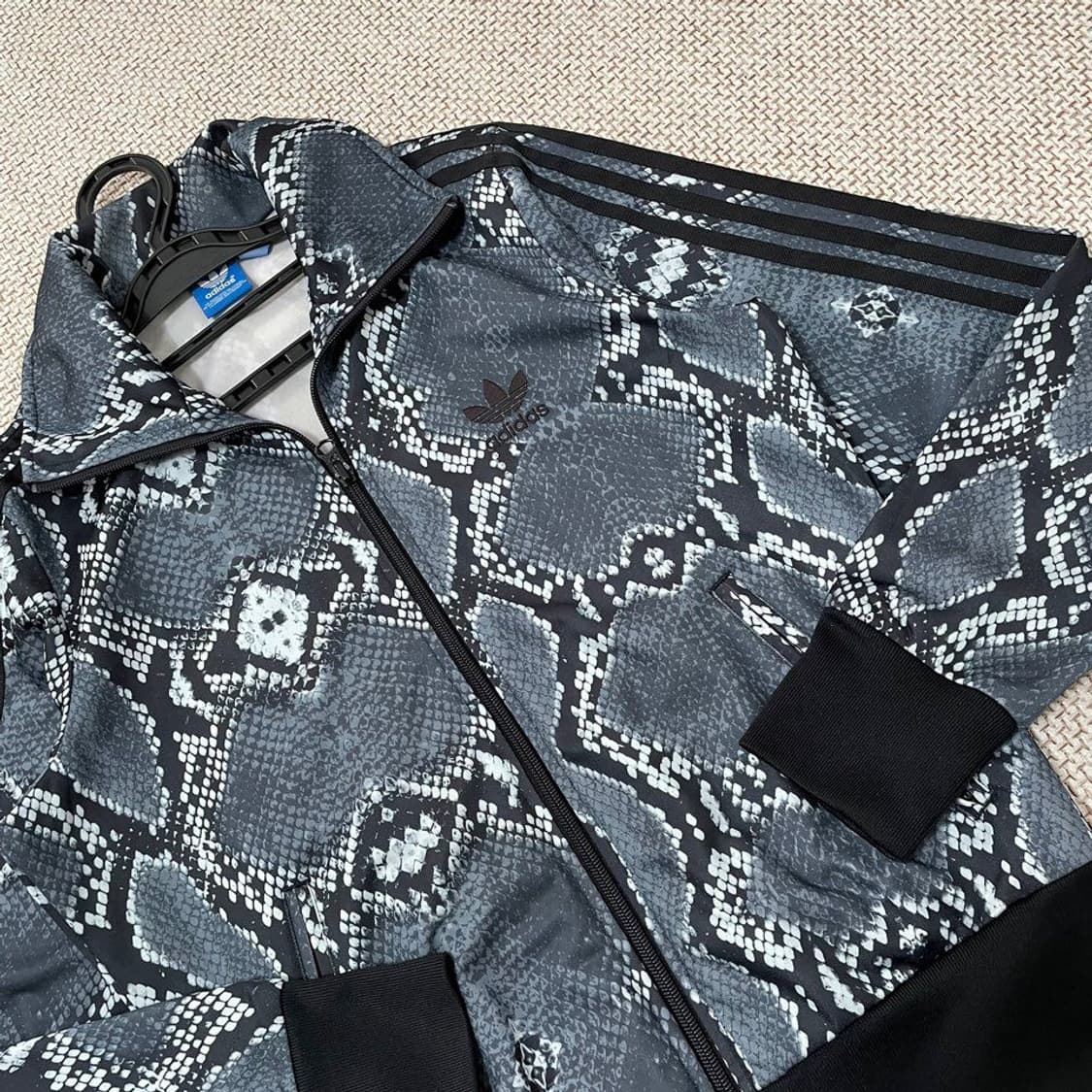 아디다스 스네이크 파이어버드 5615 상품이미지2