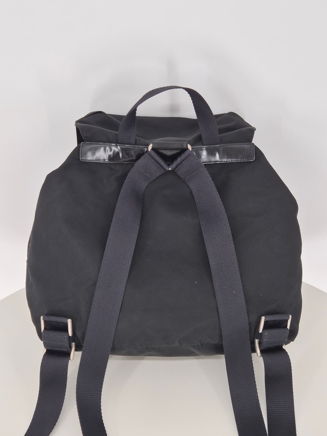 프라다 나일론 미디움 백팩 상품이미지2