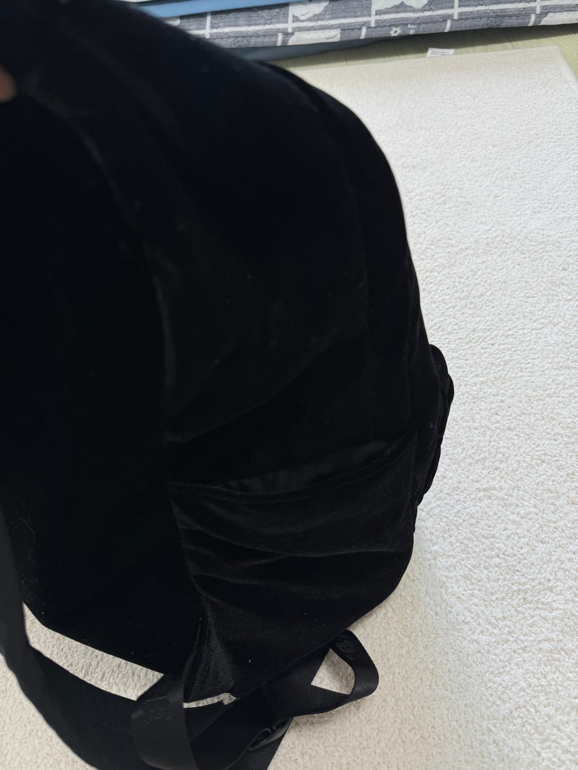 베이프 마일로 벨벳 미디엄 백팩 상품이미지4