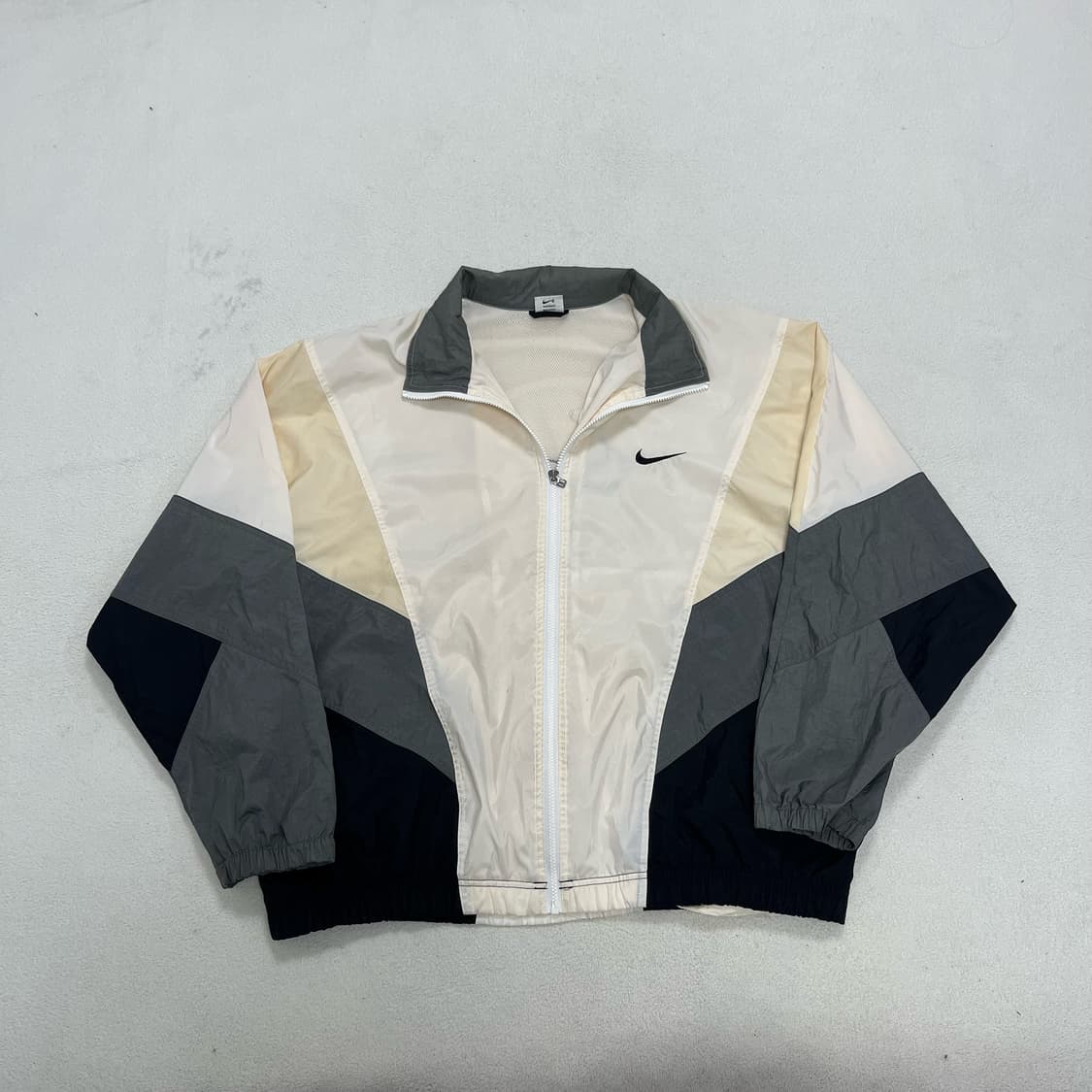 Nike cream 90s windbreaker 상품이미지5