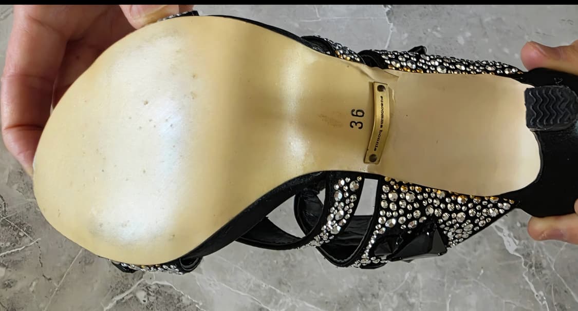 럭셔리 슈콤마보니  블랙 쥬얼 샌들힐 상품이미지7