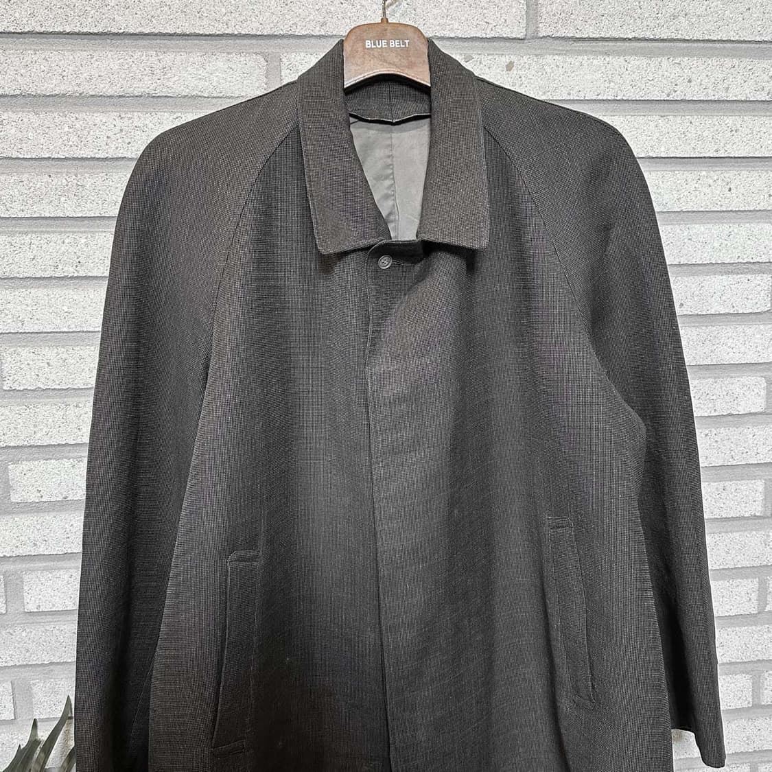 JPN VINTAGE 트렌치코트 칼라넥 레글런 소매 버튼 디테일 차콜 상품이미지3