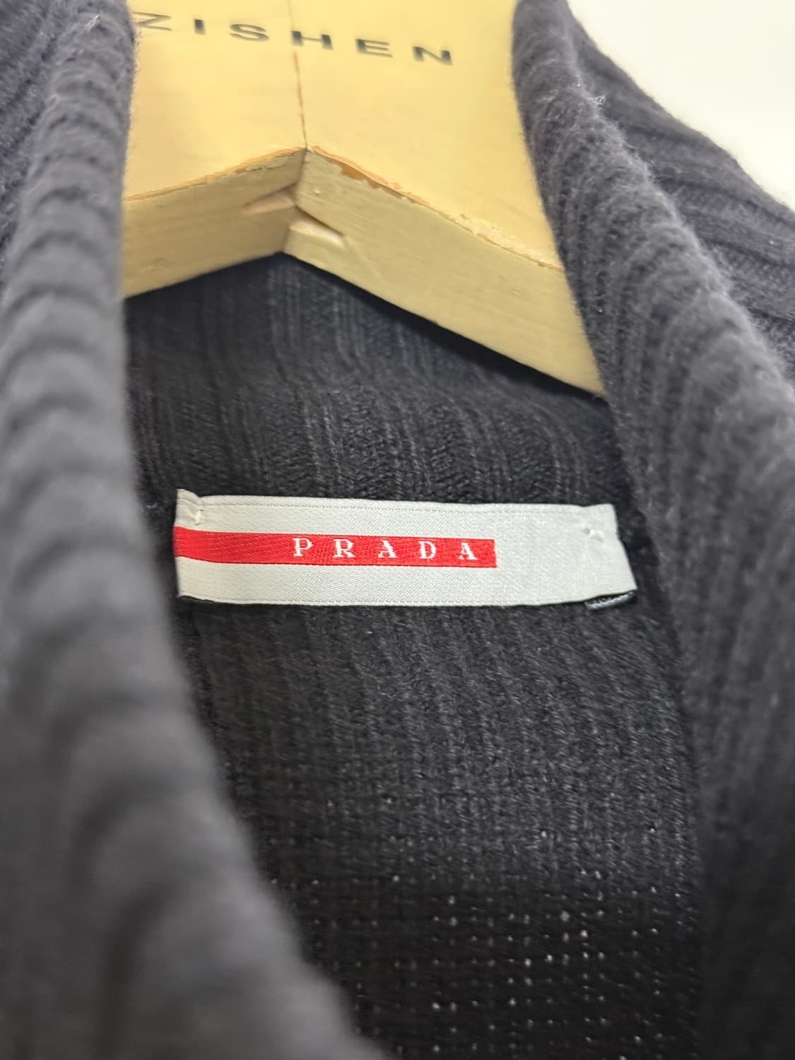 프라다 스웨이드 니트 집업 상품이미지5