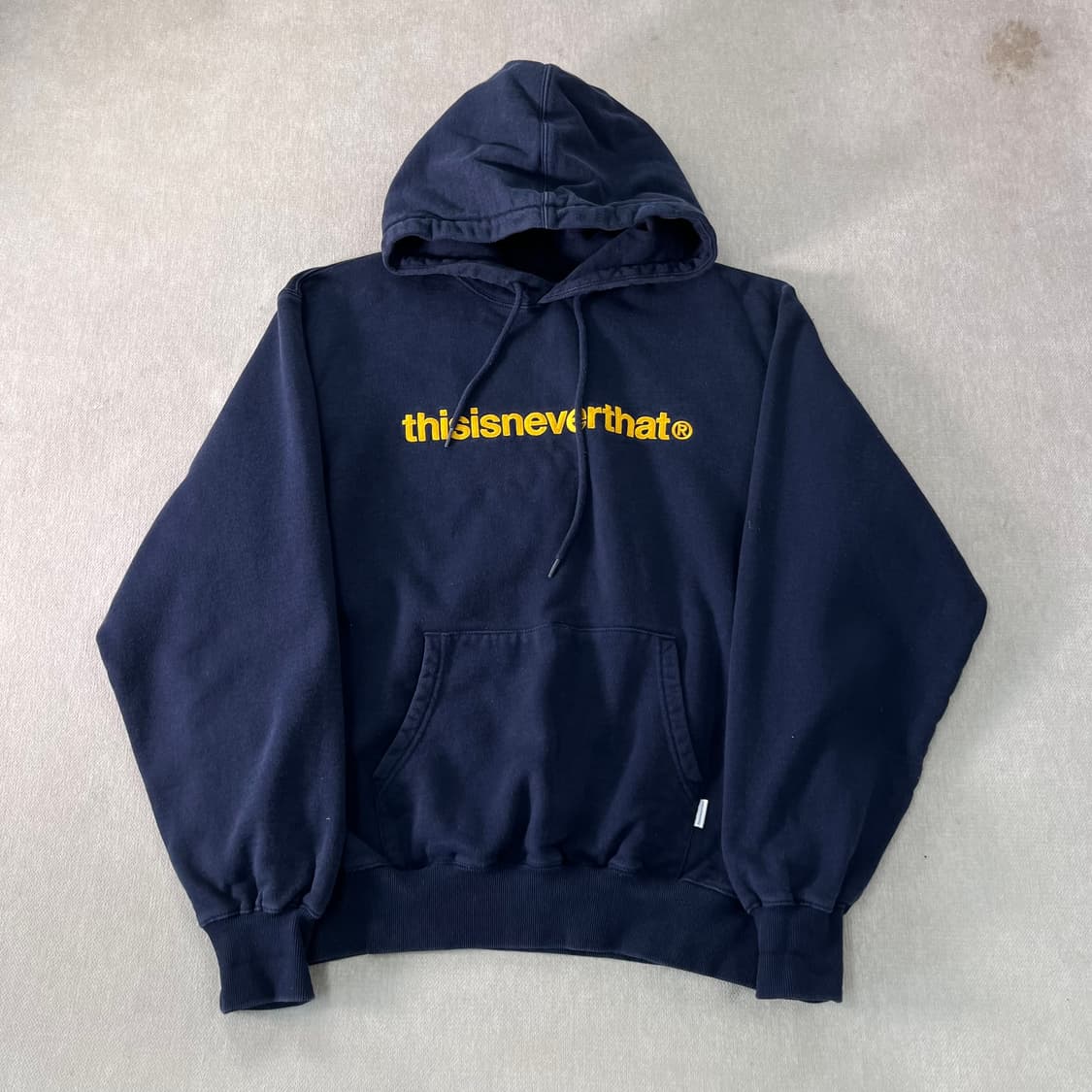 100 디스이즈네버댓 자수로고 후드티 상품이미지1