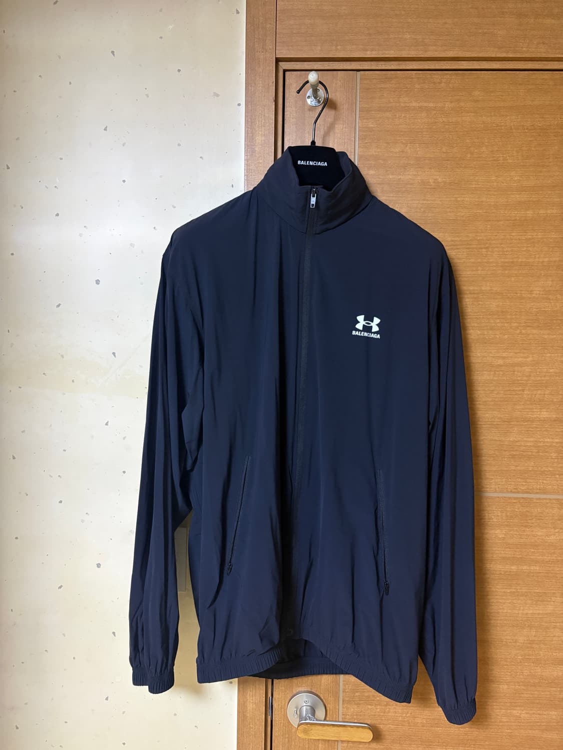 발렌시아가 언더아머 윈드브레이커 자켓 상품이미지1