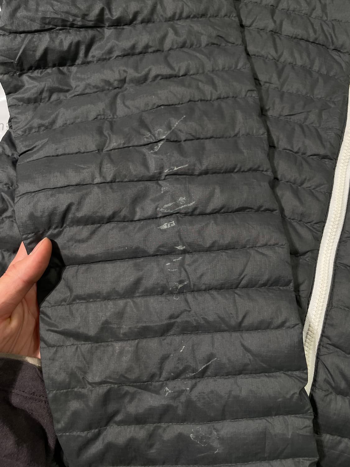 파타고니아 그레이 경량 다운 자켓 상품이미지10