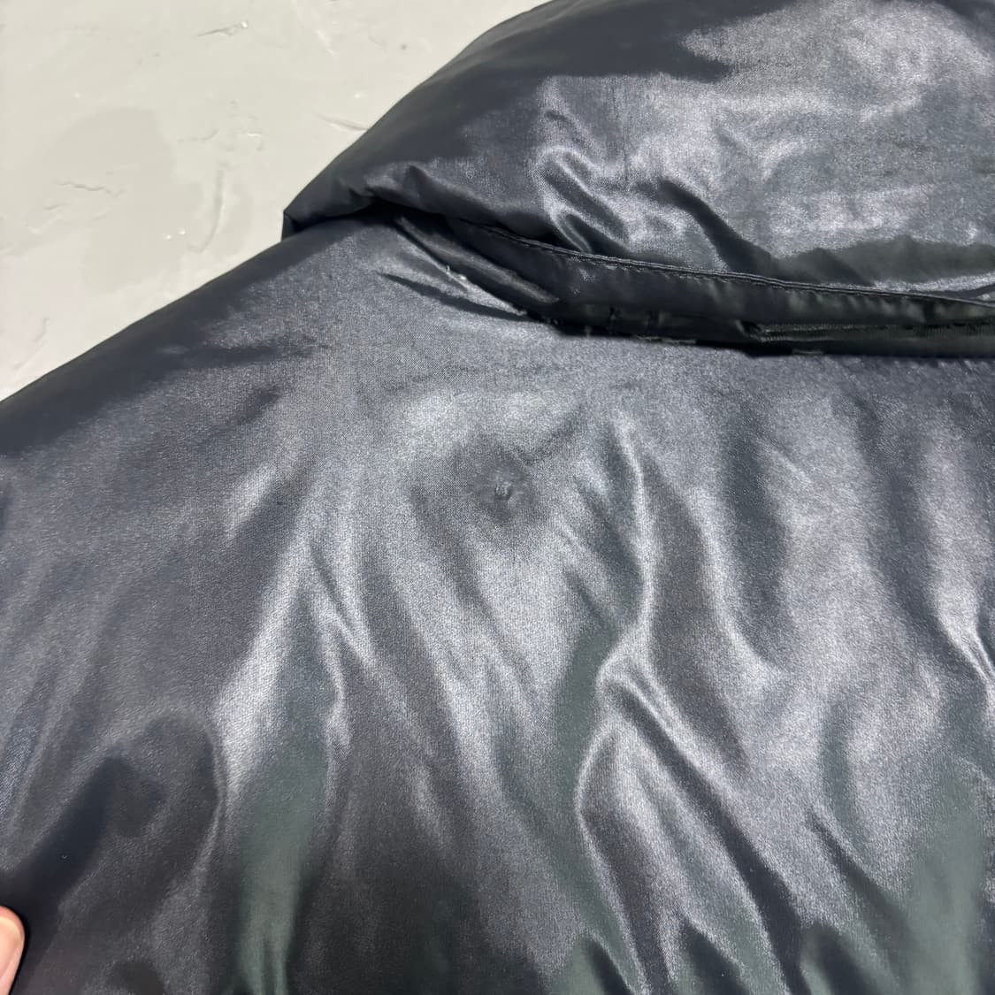 노스페이스 700 눕시 유광 구스다운 패딩 블랙 상품이미지6