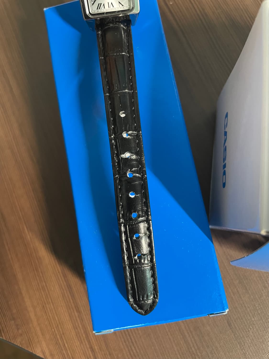 카시오 클래식 로마 스퀘어 가죽 시계 LTP-V007L-7B1 상품이미지6