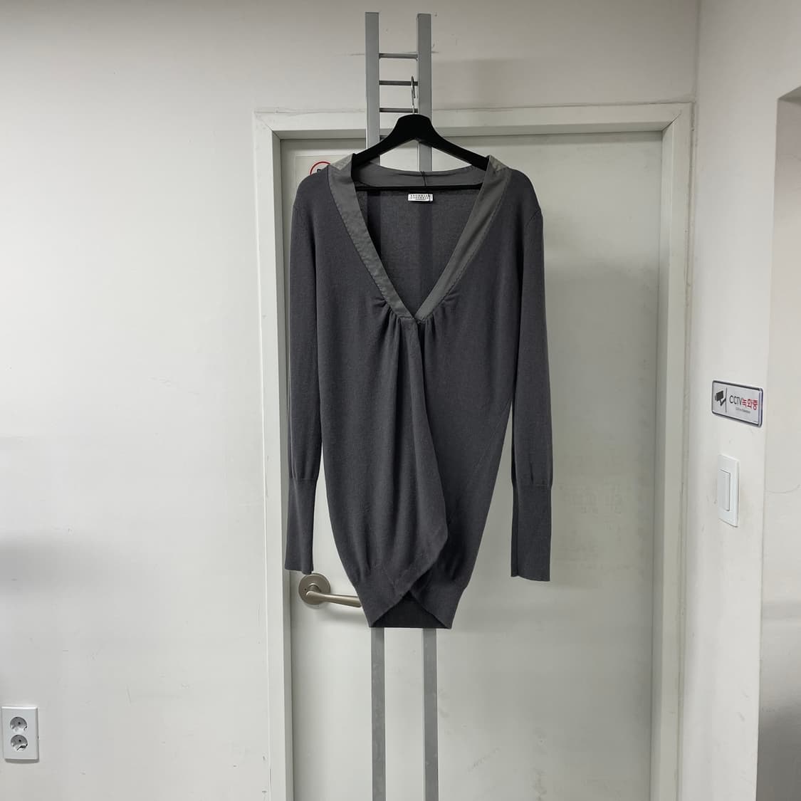 브루넬로 쿠치넬리 브이넥 니트 L(W) 상품이미지1