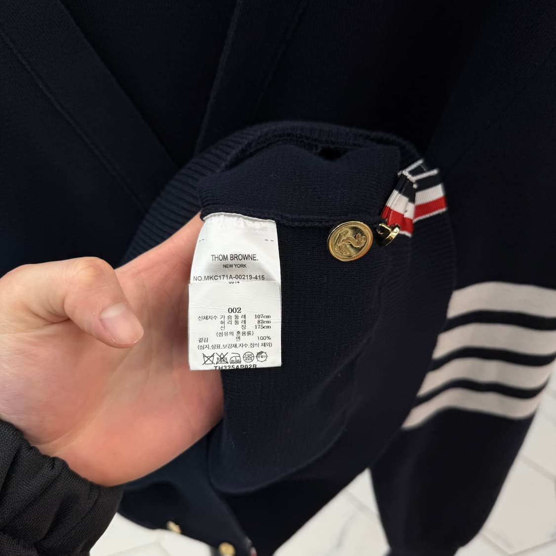 [백화점판] 톰브라운 밀라노스티치 가디건 2 네이비  상품이미지3