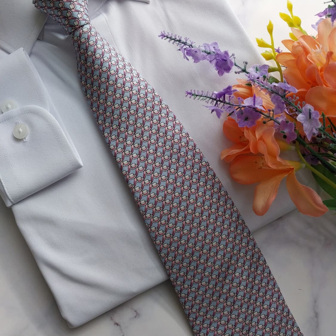 던힐 실크 마술사모자 패턴 넥타이 9.1cm A+등급 K1253
 상품이미지9