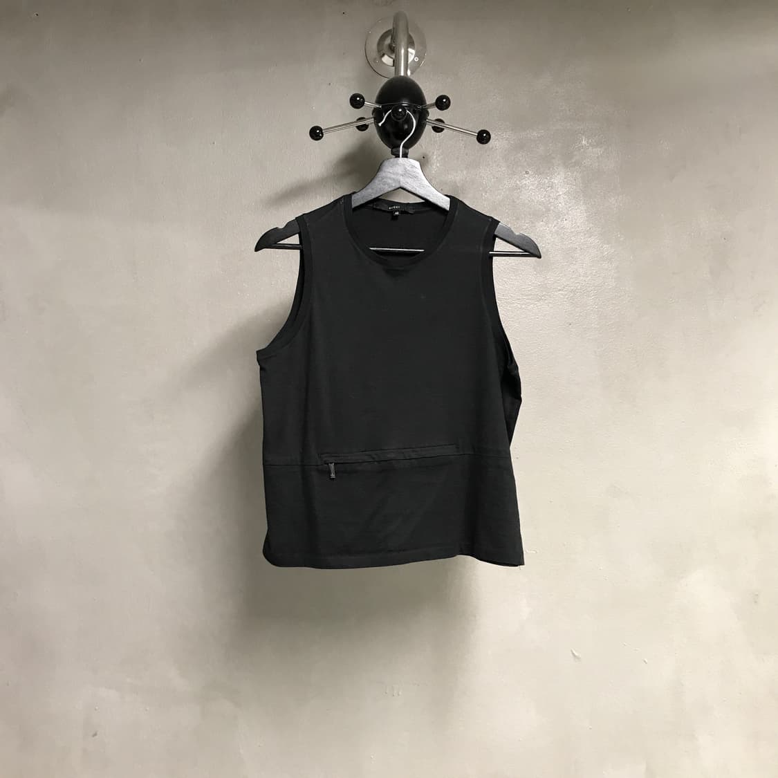 구찌 블랙 슬리브리스 42(W) 상품이미지1