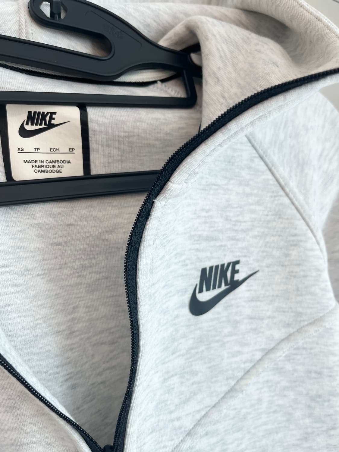 나이키 NSW 테크팩 윈드러너 후드집업 라이트 그레이 [XS]  상품이미지4