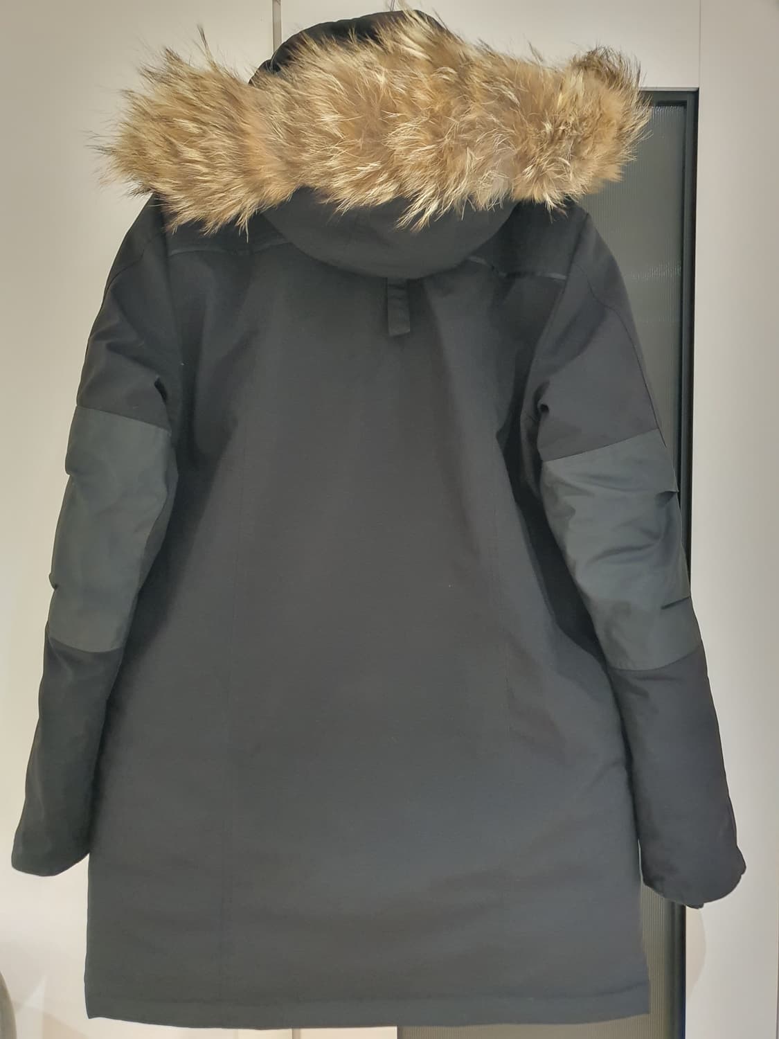 CMFR 곰리 남성패딩 판매합니다! 상품이미지4