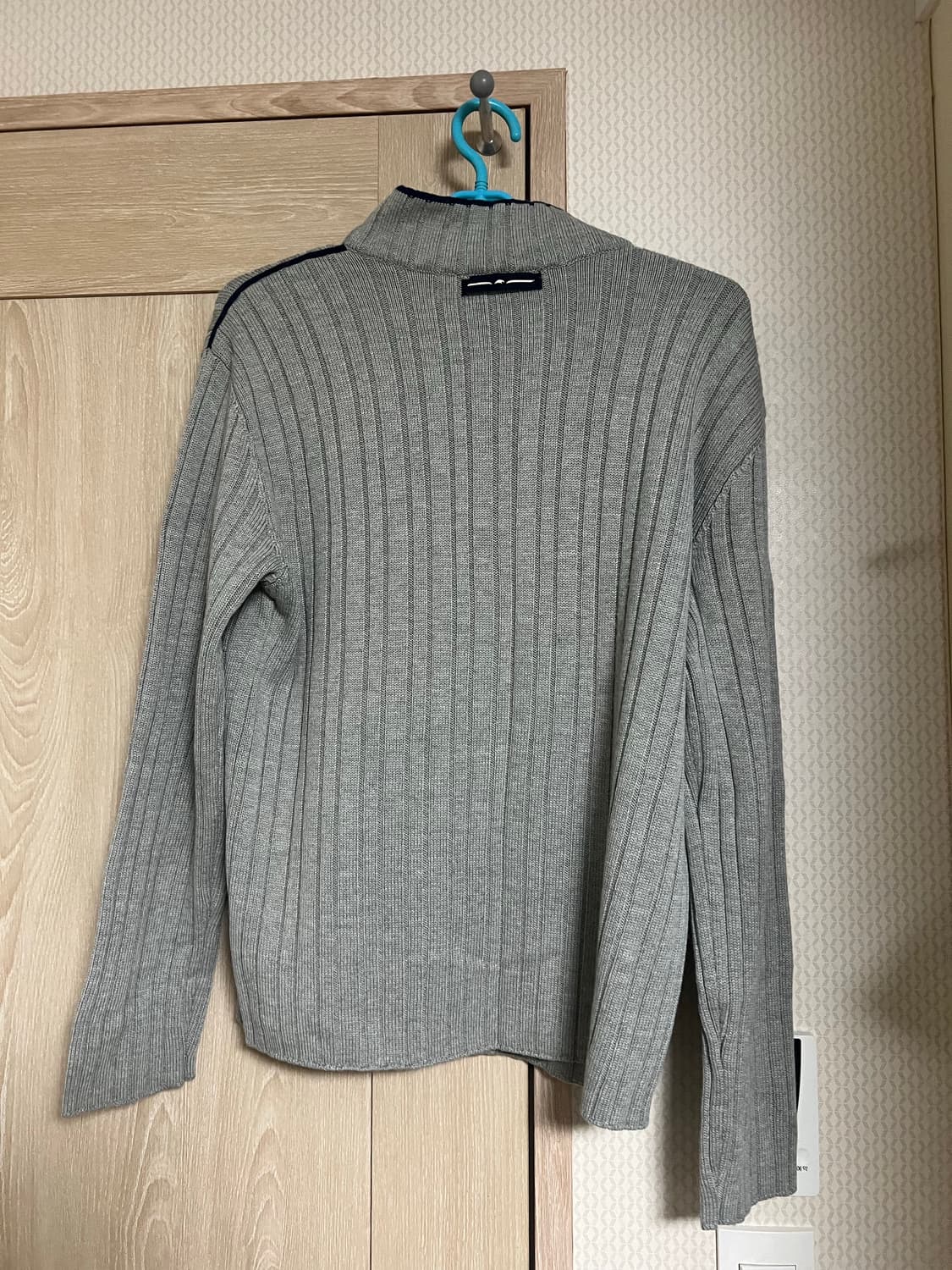 00s 아르마니 진스 투웨이 그레이 니트집업 상품이미지2