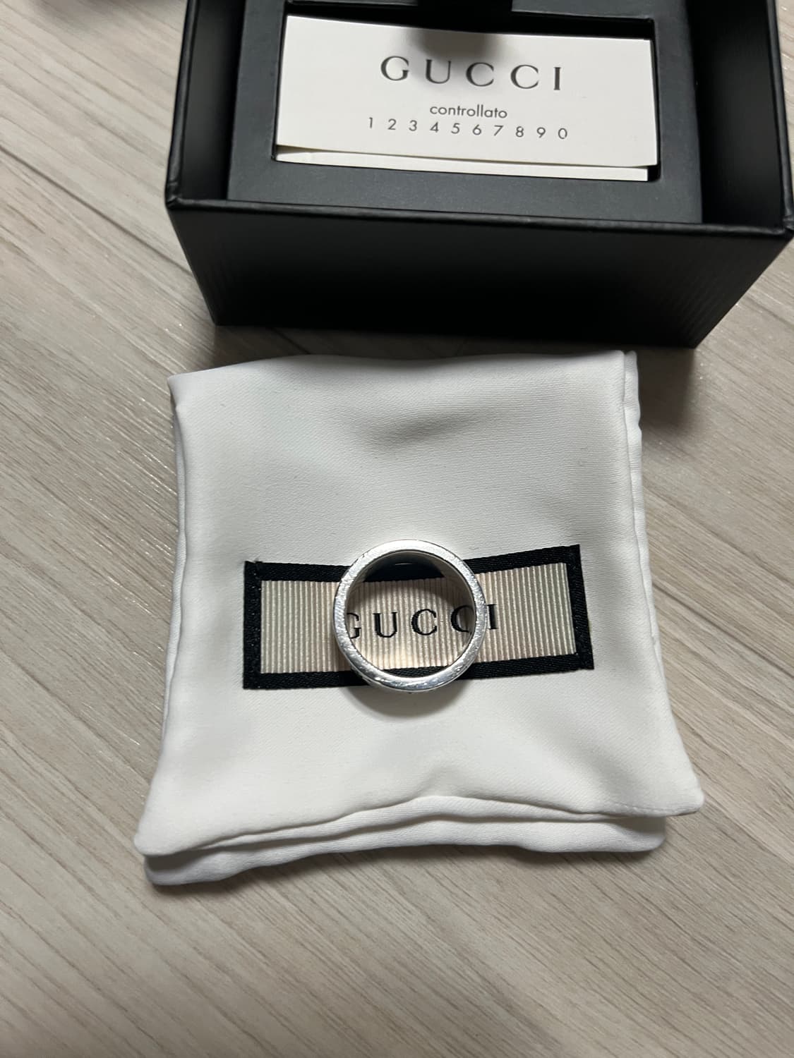 구찌 고스트 스컬 링 9mm 상품이미지3