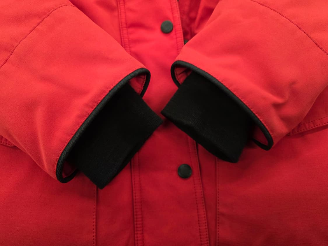 캐나다구스다운 여성패딩. 싸이즈 S
 상품이미지6