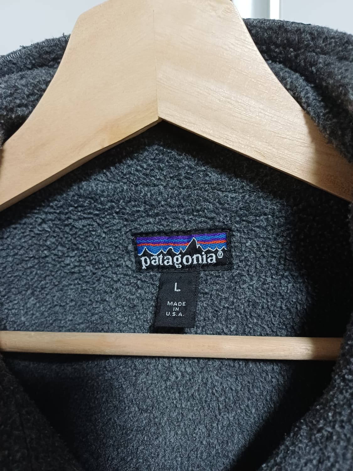 [L] 파타고니아 쉘드 신칠라 봄버 자켓 헌터 그린 상품이미지4