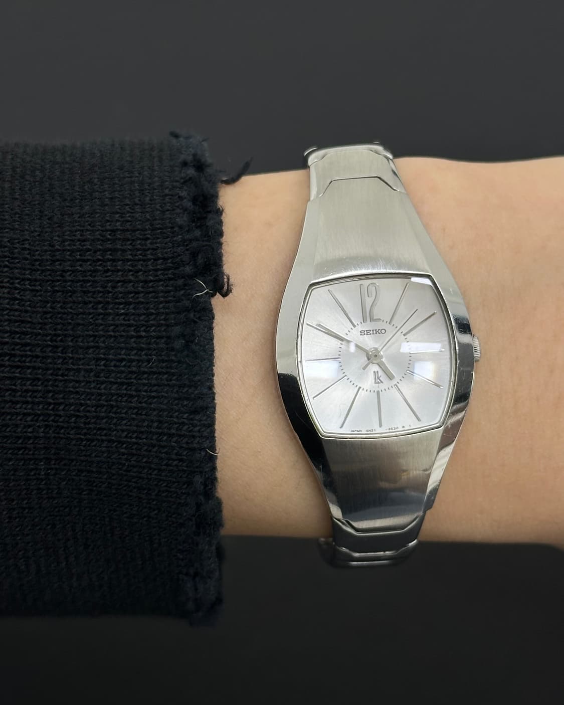 세이코 루키아 화이트 다이얼 쿼츠 시계 상품이미지10