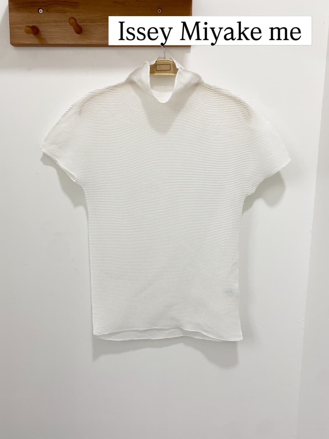 Issey Miyake me 화이트 플리츠T 상품이미지1