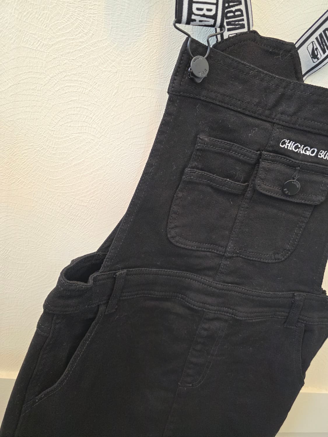 NBA 시카고불스 블랙 밴드 레터링 오버롤 멜빵스커트 상품이미지3