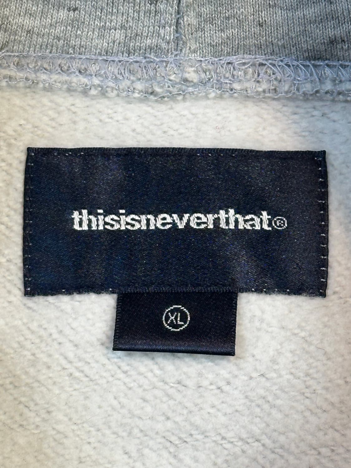 22FW 디스이즈네버댓 T-Logo 후드티 그레이 네이비 상품이미지5