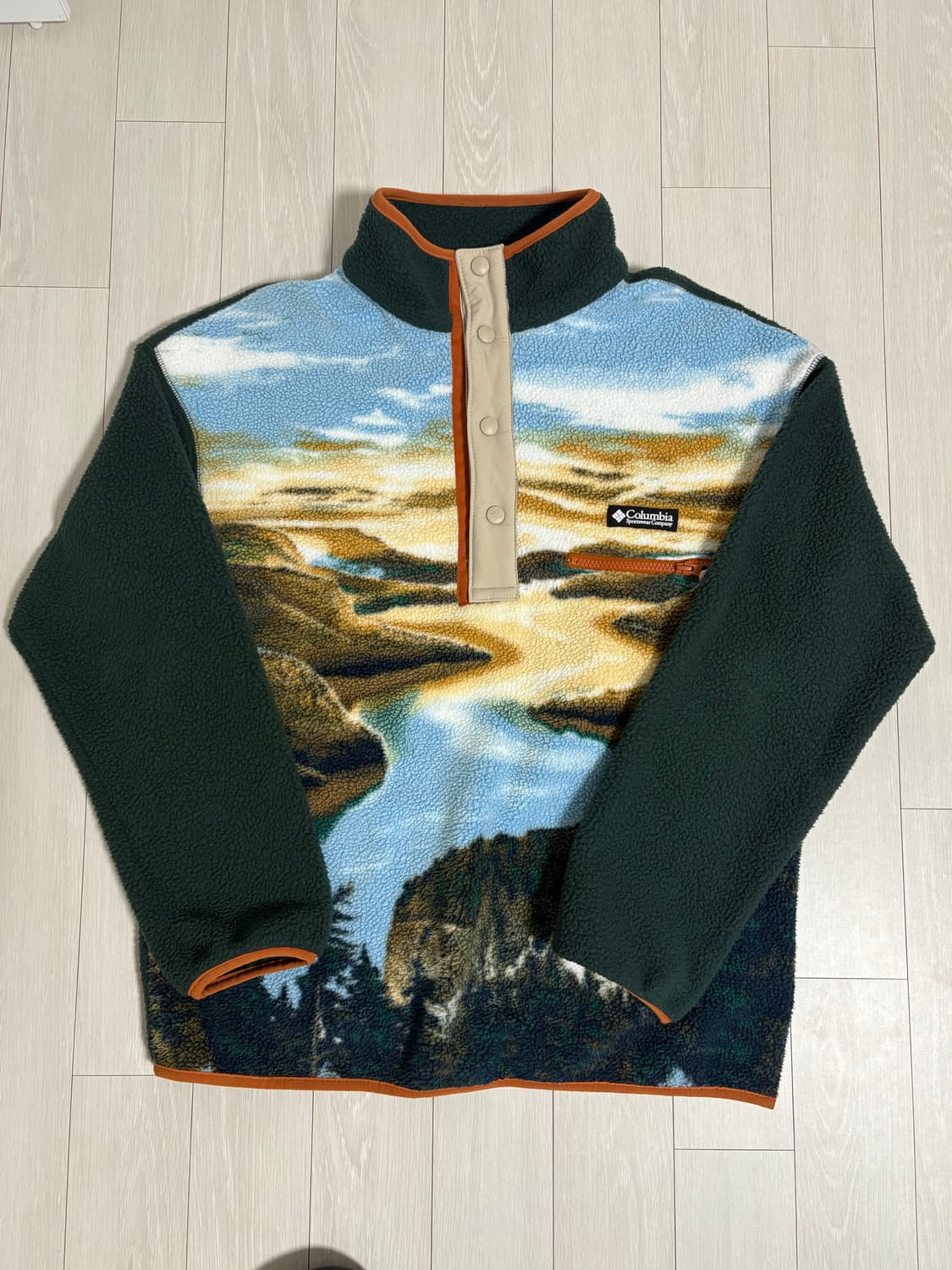 컬럼비아 헬베시아 후리스 플리스 상품이미지1