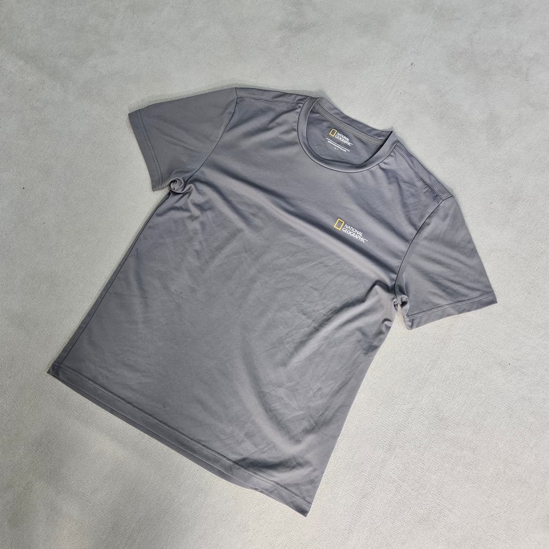 L 네셔널지오그래픽 스몰로고 반팔티 0326Y 상품이미지1