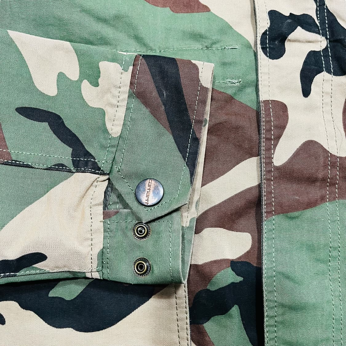 칼하트 WIP 카모플라쥬 패턴 후디 집업 야상 상품이미지9