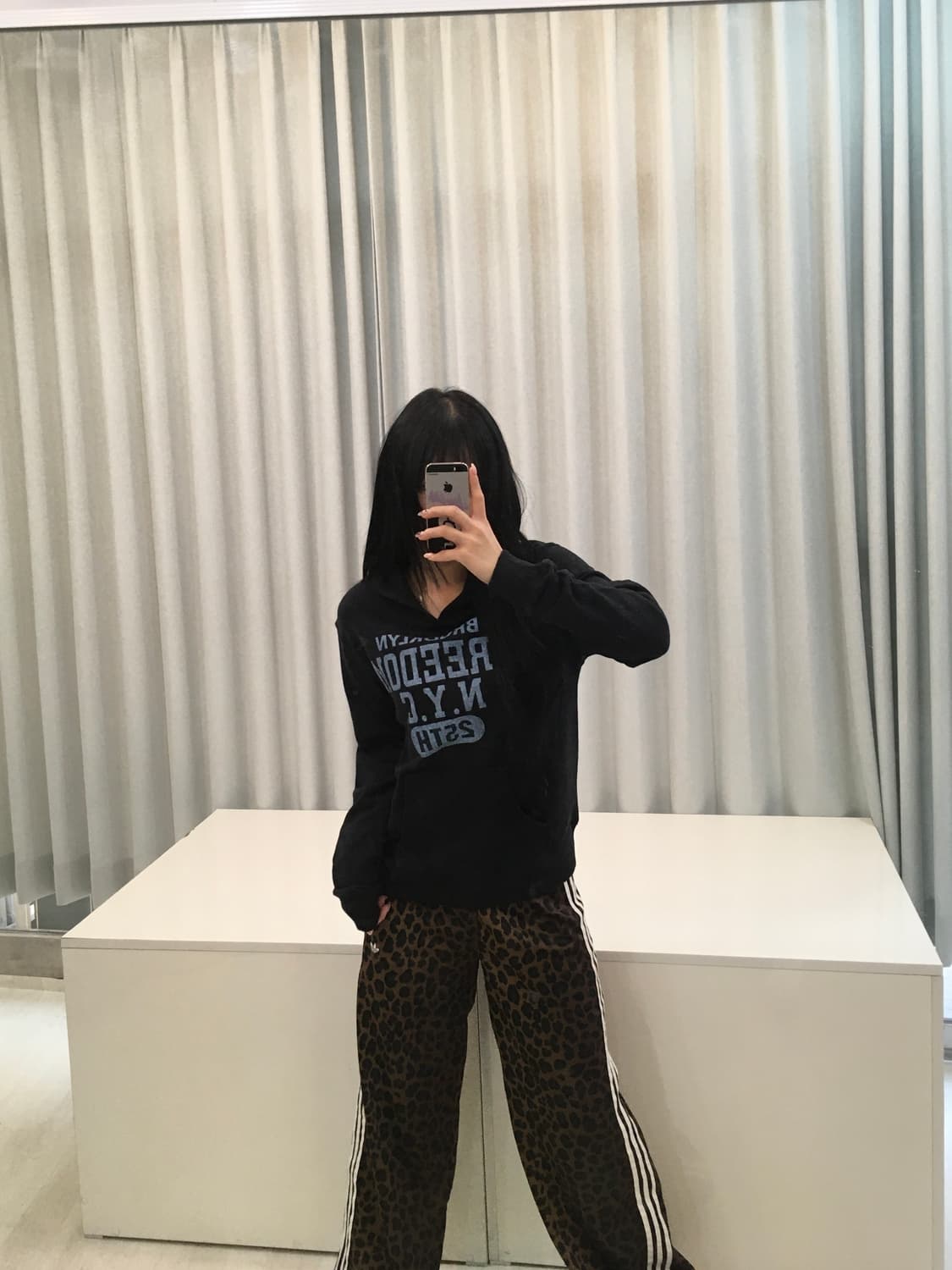 빈티지 네이비 레터링 후드티 상품이미지2