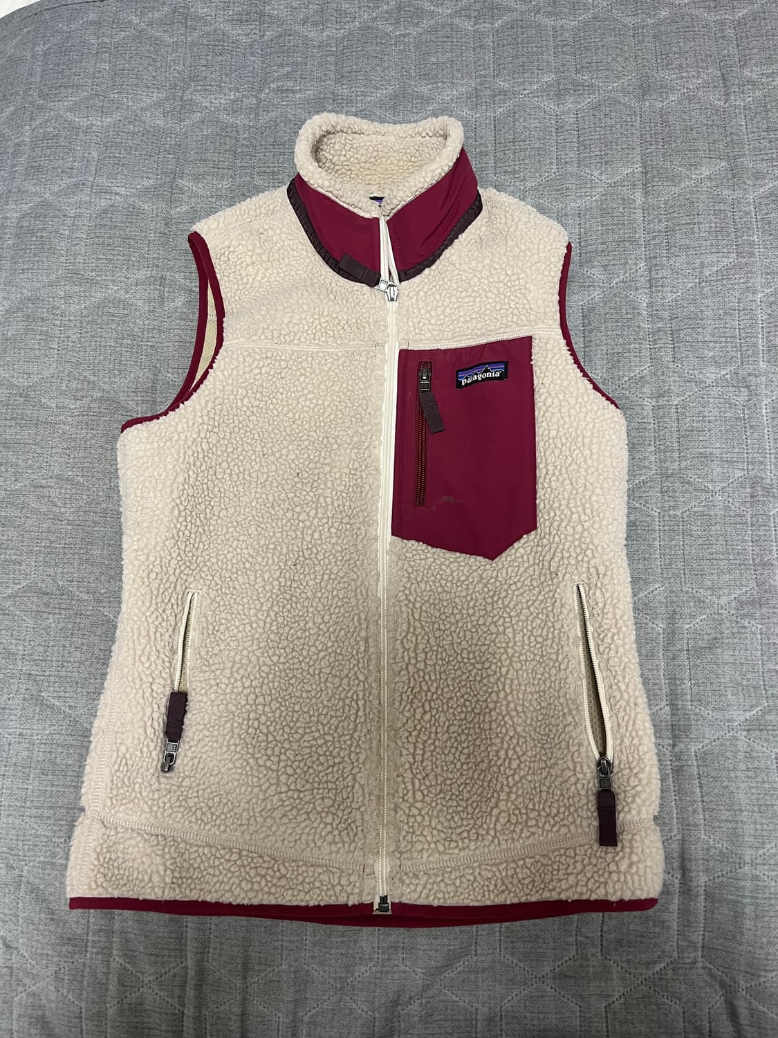 파타고니아 레트로 파일 베스트 아이보리/버건디 xs 상품이미지1
