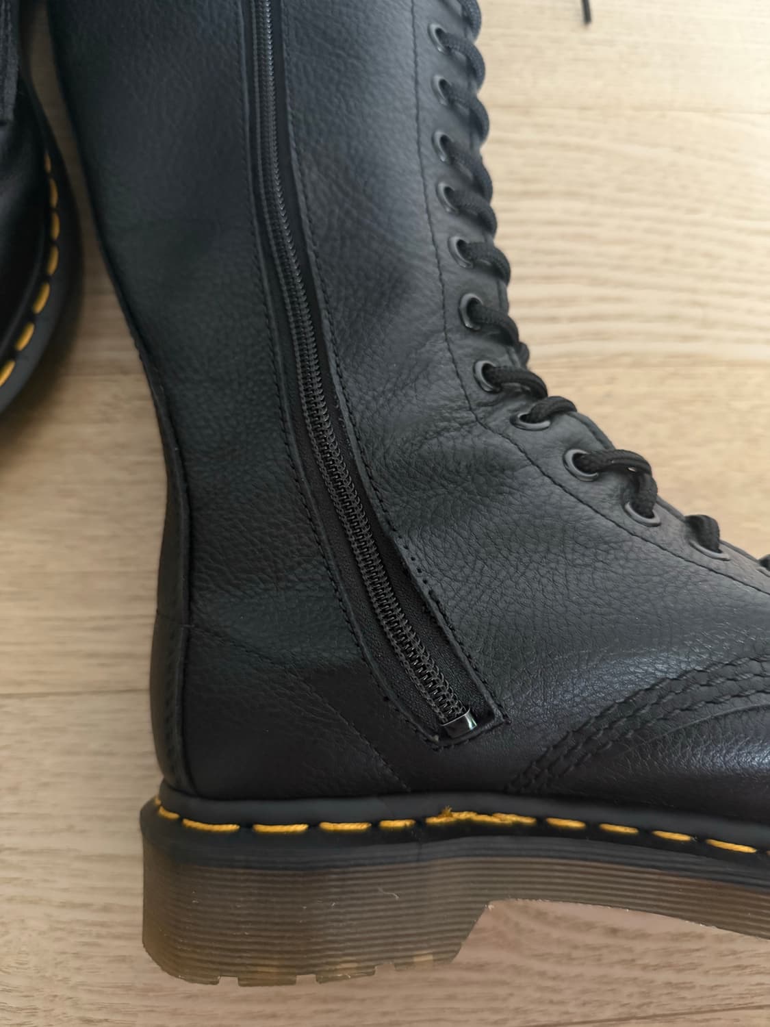 닥터마틴 1B60 버지니아 240 상품이미지3