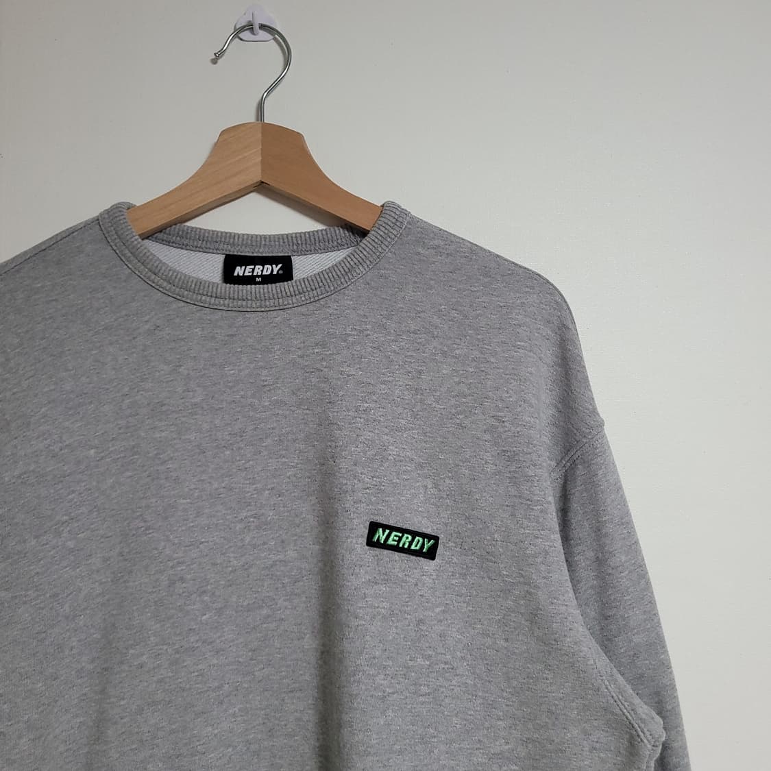 (M) NERDY 널디 회색 맨투맨 티셔츠 상품이미지2