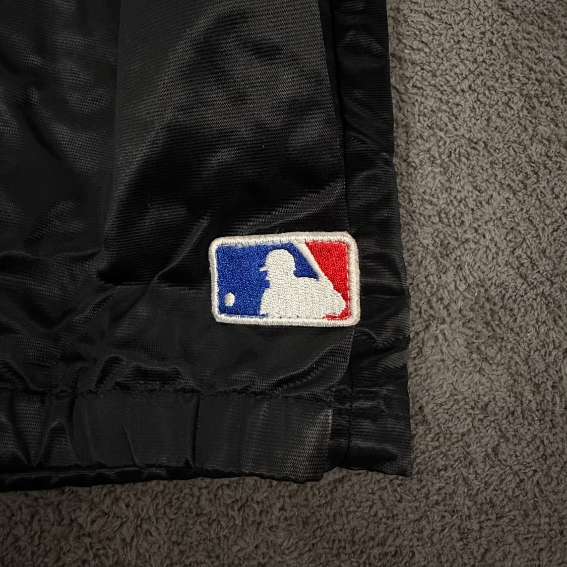 [정품/M] 15ss 슈프림 마제스틱 양키스 새틴 블랙 후드 자켓 상품이미지7