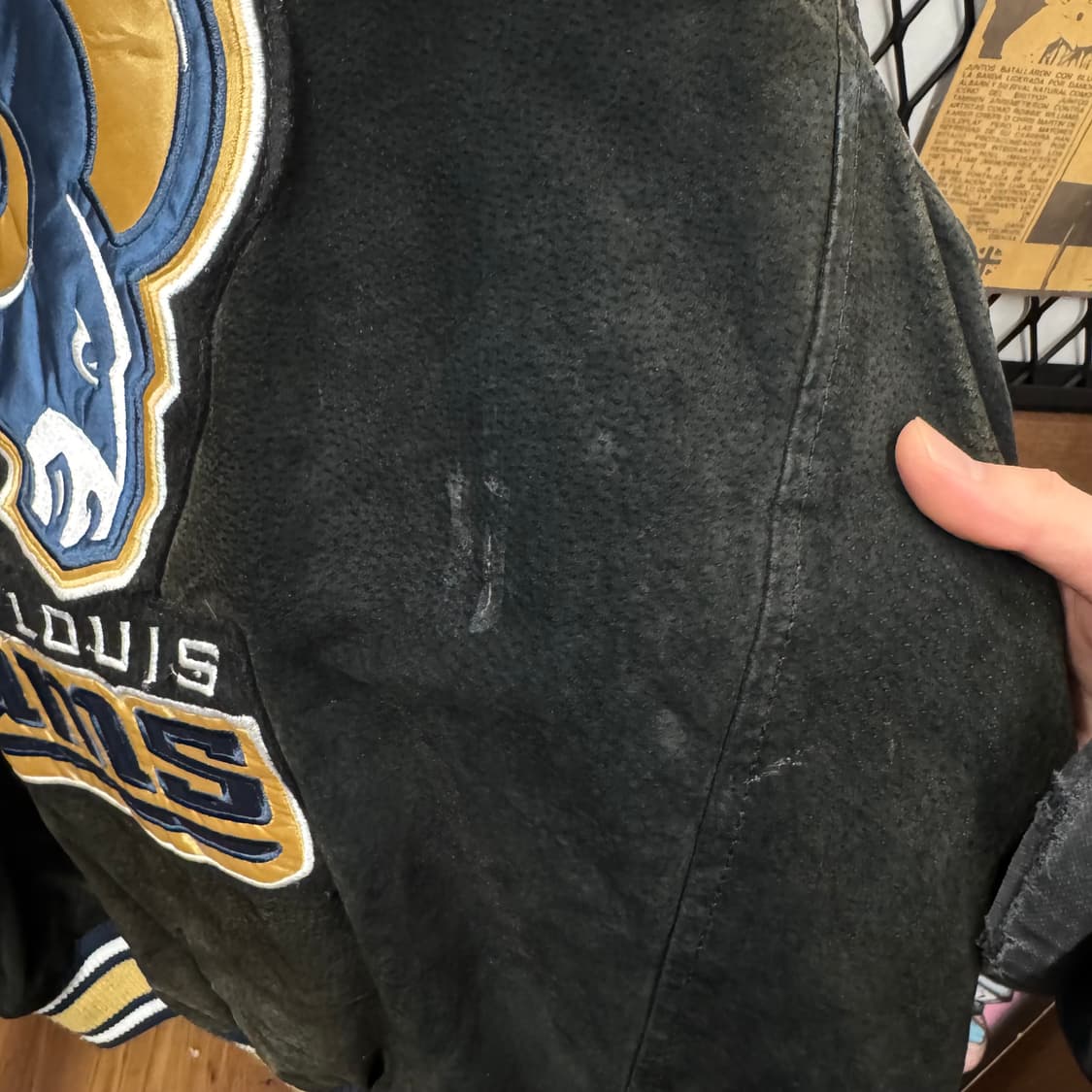 00s NFL X 세인트루이스 램스 스웨이드 바시티 자켓 그레이 블랙 상품이미지9