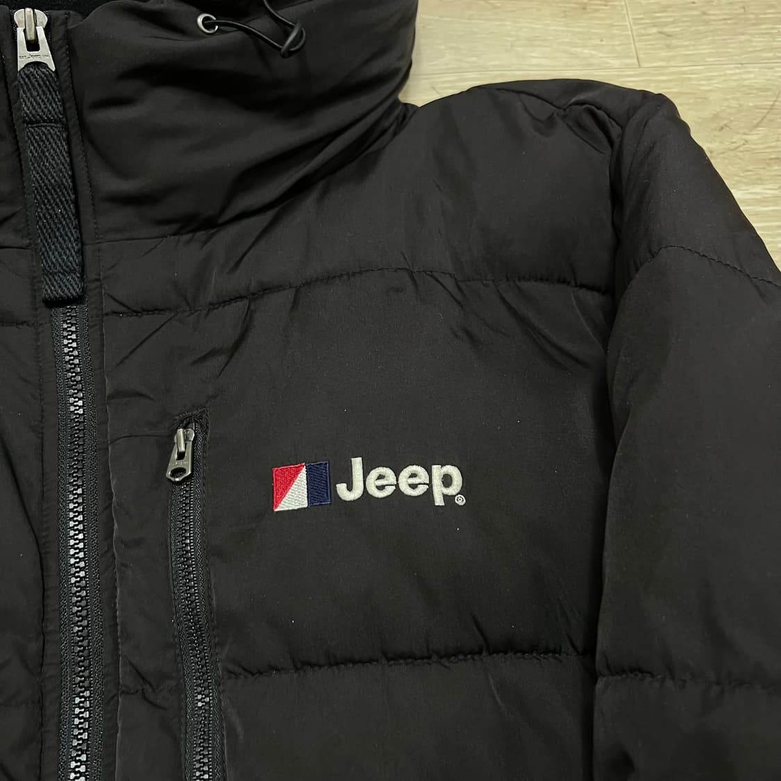 지프 Jeep 레터링 로고 후드 볼 타입 패딩 점퍼 [블랙] L/100 상품이미지4