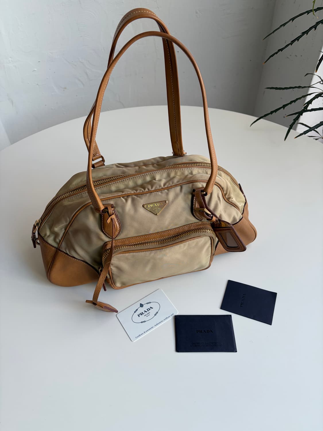 프라다 나일론 레더 숄더백 상품이미지2