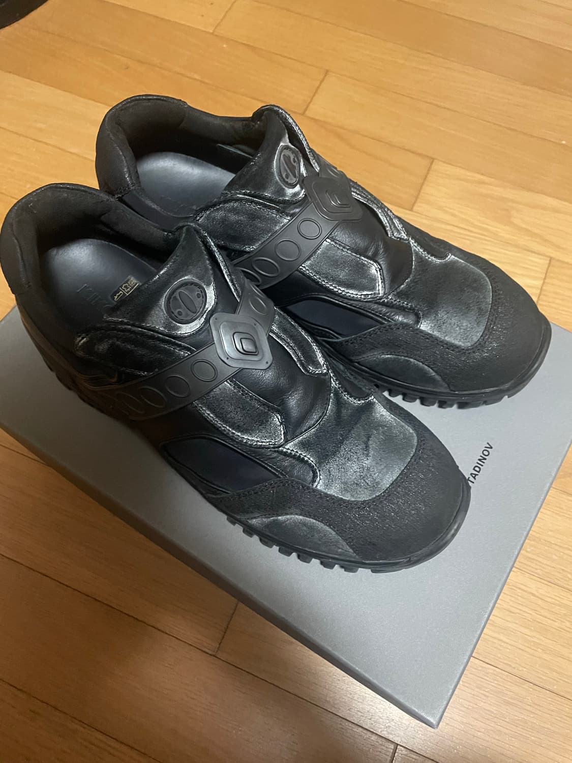 42) 키코코스타디노브 안타라스 슈즈 블랙 상품이미지1