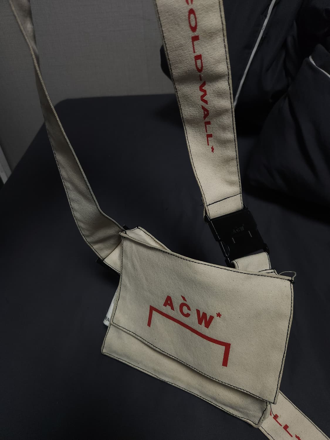 A COLD WALL 캔버스 유틸리티 홀스터백 상품이미지2